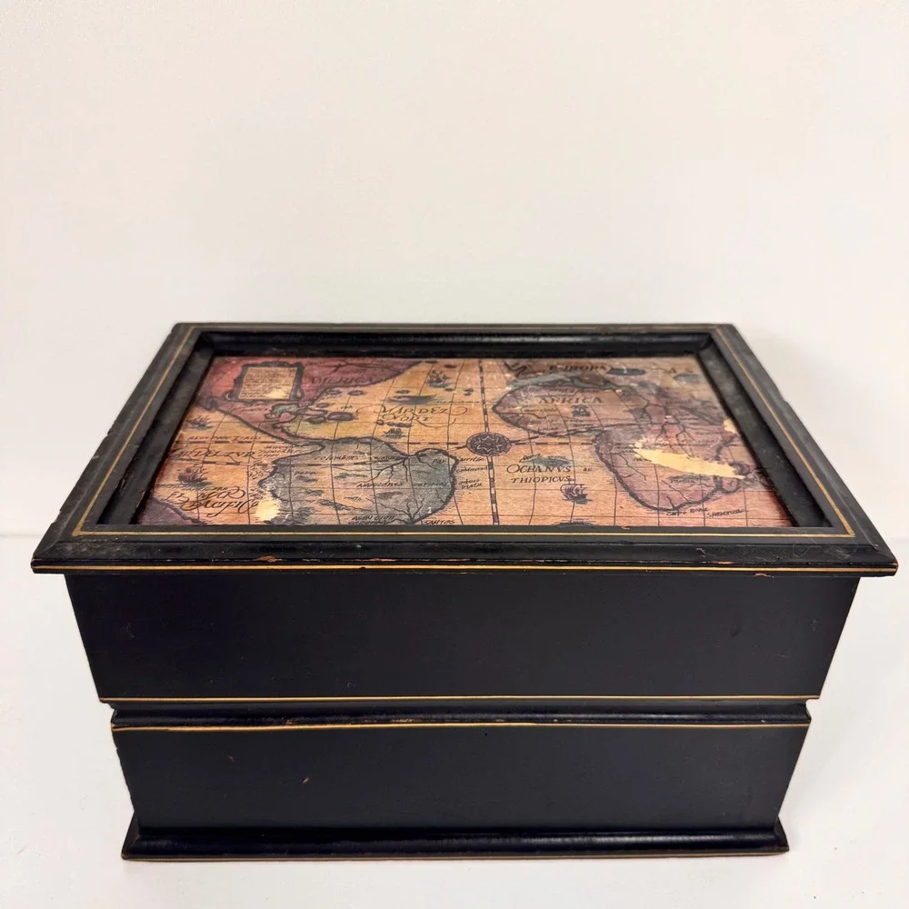 Vtg Ercsco Japan Cut Glass Decanter In Wooden Box World Map w/ 4 Shot Glasses